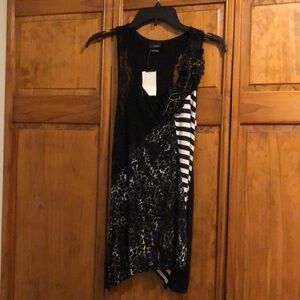 NWT Daytrip Black Lace Hi Low Tank Top Small